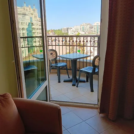 Apartment Sunset - 1 In Building Eta Pomorie